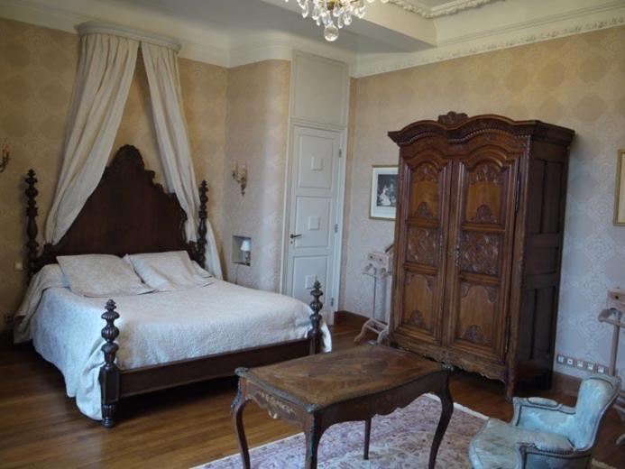 فندق كورسول-سور-مارفي  Chateau Francois D'O الغرفة الصورة