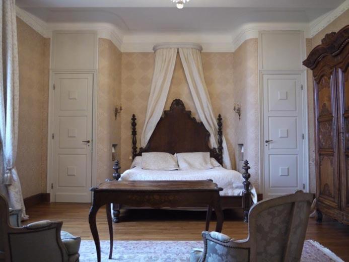 فندق كورسول-سور-مارفي  Chateau Francois D'O الغرفة الصورة